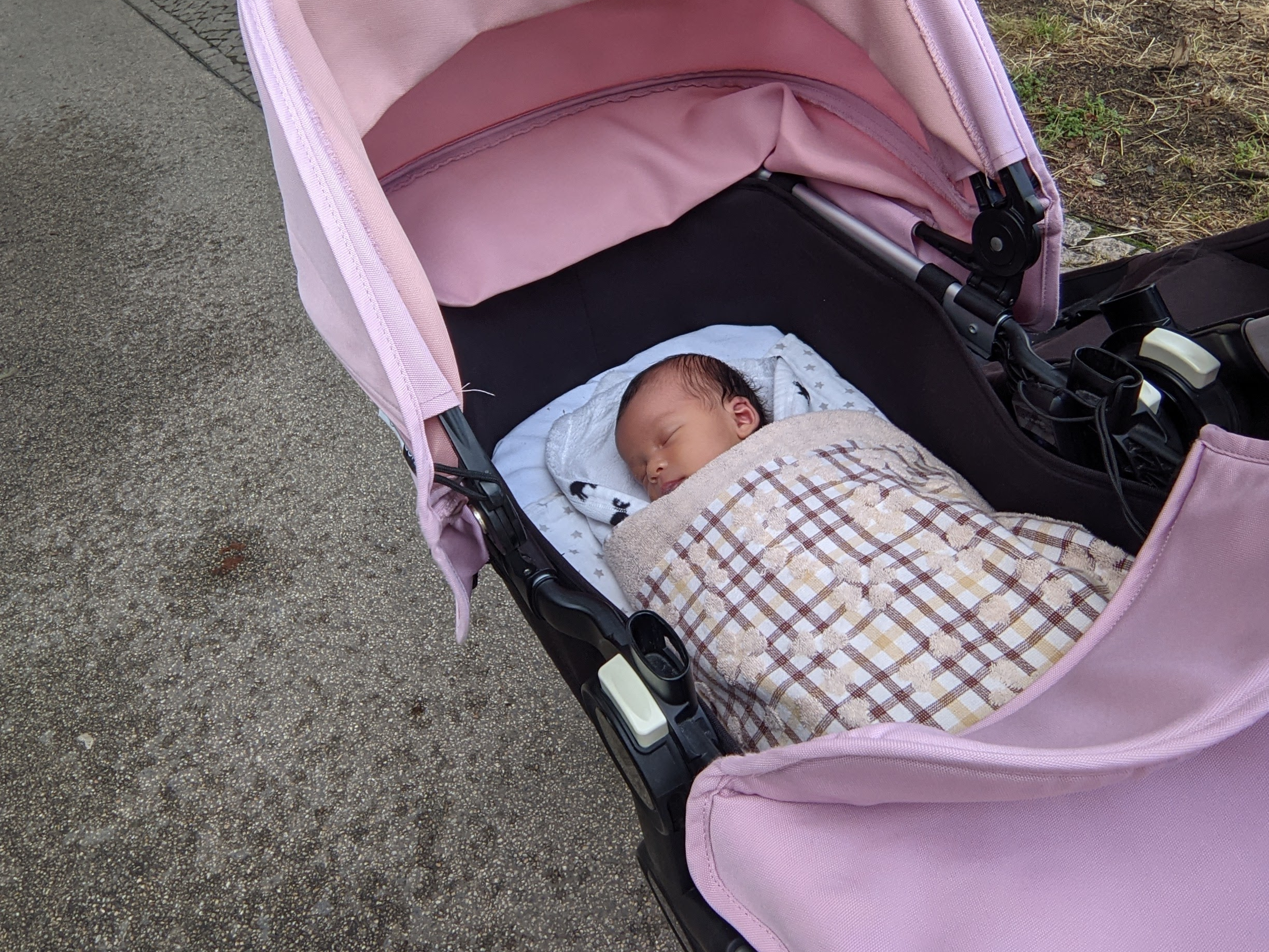 Can Baby Sleep in Stroller Overnight